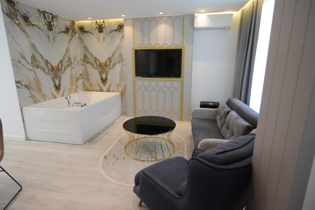 Ebbi Hotel Dhërmi Exteriér fotografie